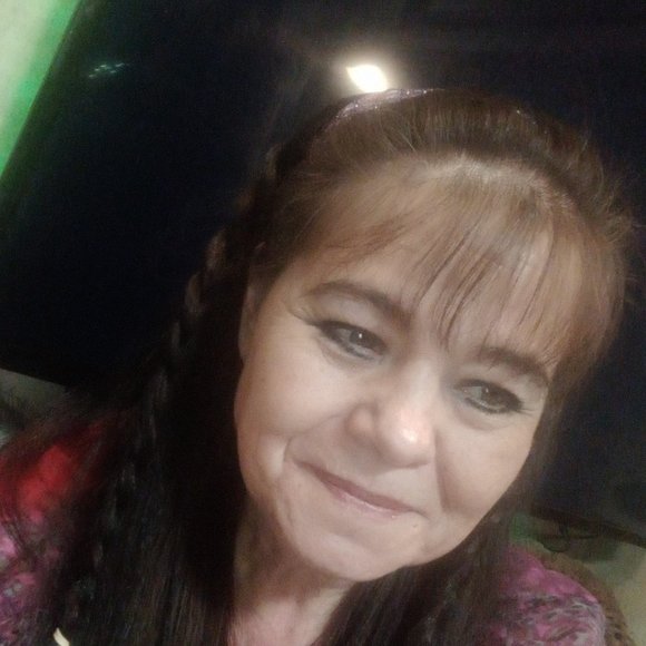 Meet your Posher, Deborah - Picture 3 of 8